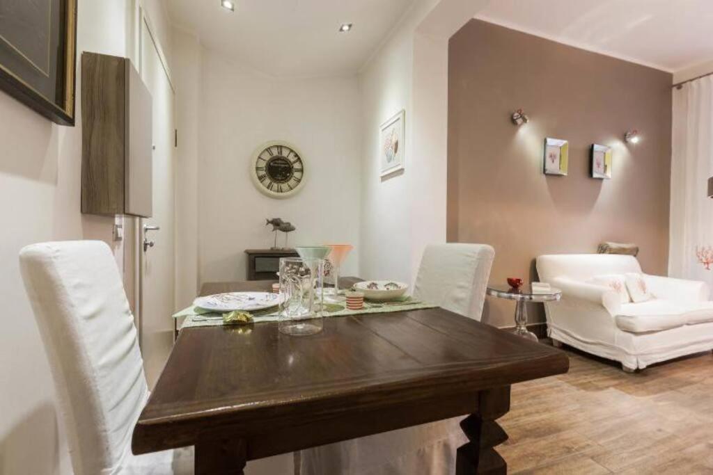 Lily'S - Near Harbor And Downtown With Terrace - Italy Flat Vacation Apartman Genova Kültér fotó